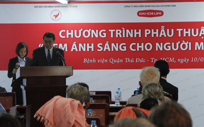 Dai-ichi Life Nhật Bản tài trợ Chương trình phẫu thuật mắt từ thiện “Đem ánh sáng cho người mù nghèo – 2013”