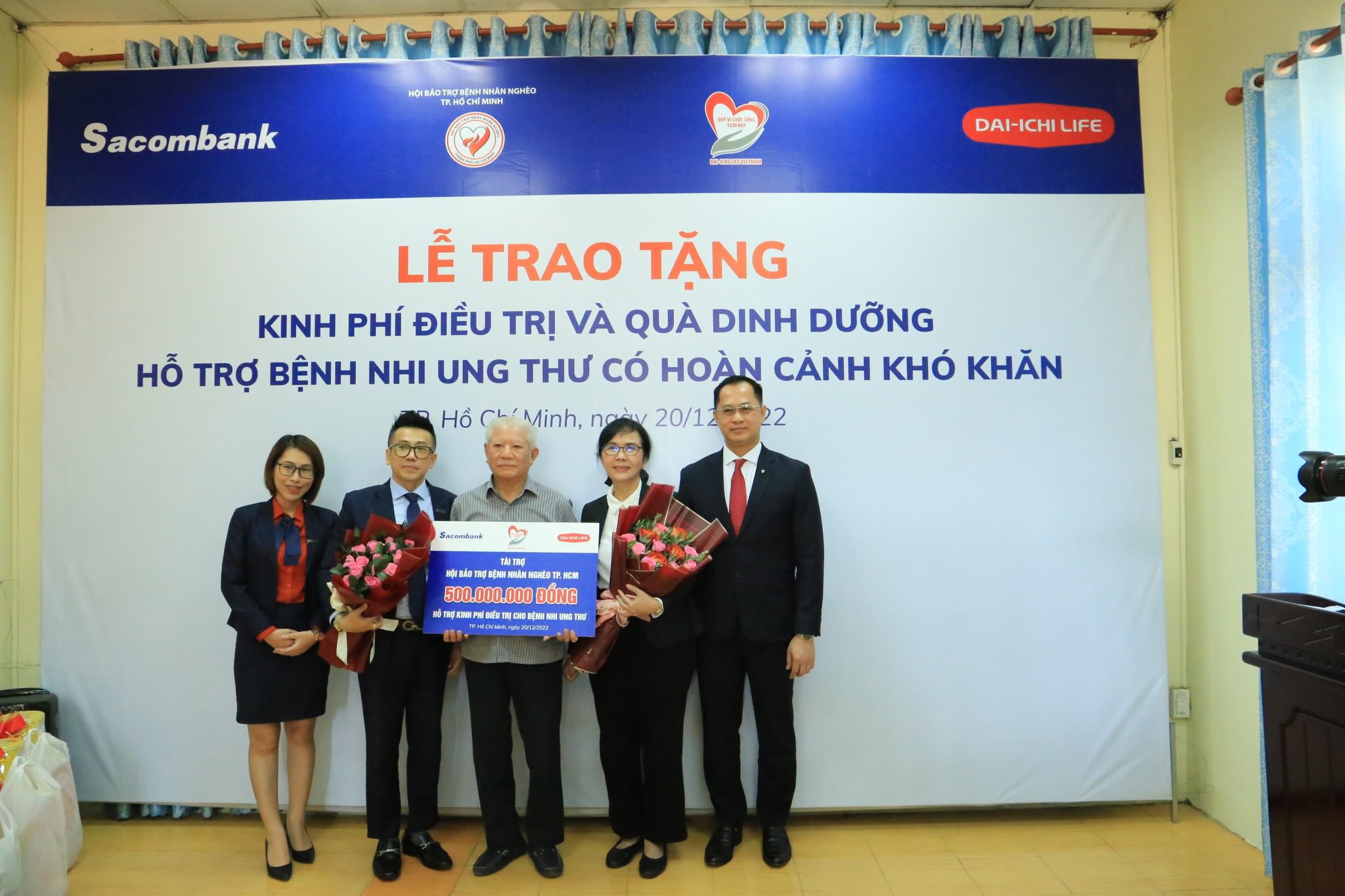 Dai-ichi Life Việt Nam và Sacombank hỗ trợ Bệnh nhi Ung thư tại TP. Hồ Chí Minh...