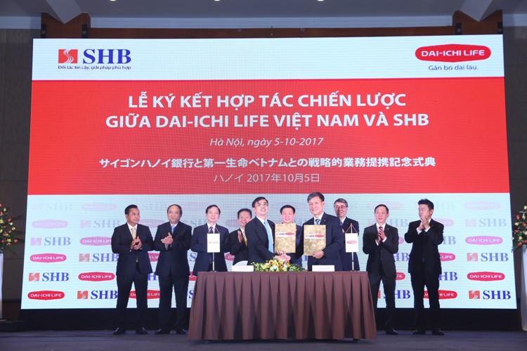Dai-ichi Life Vietam and SHB enter into exclusive 15-year strategic bancassurance partnership...